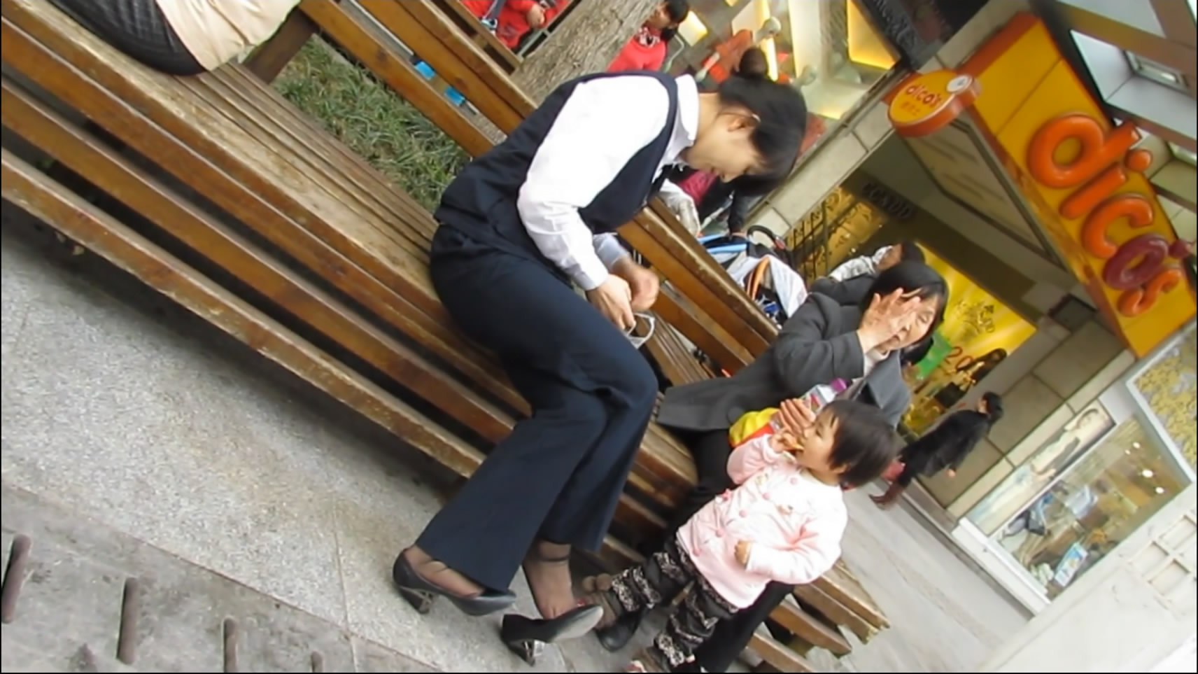 streetsnapdangl[00 00 33][20181118 111228 3]